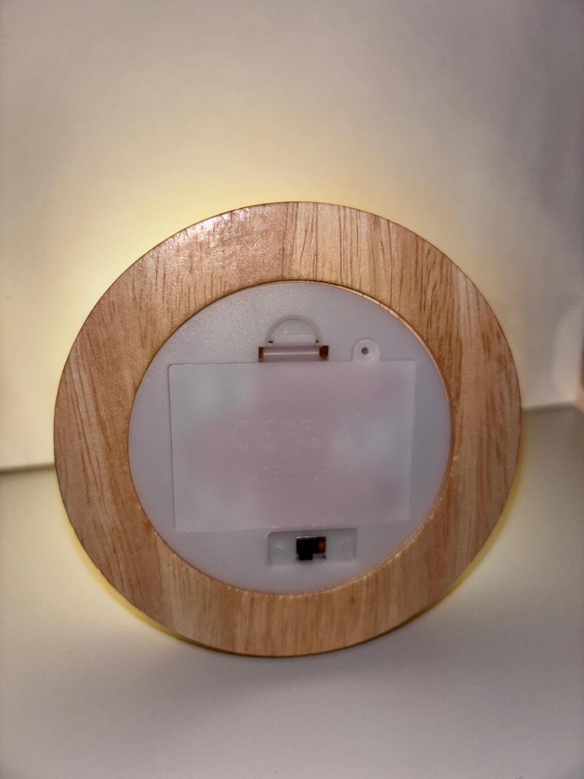 Moon Lamp with Wooden Base – PLA 3D Printed Lunar Light for a Cozy Atmosphere