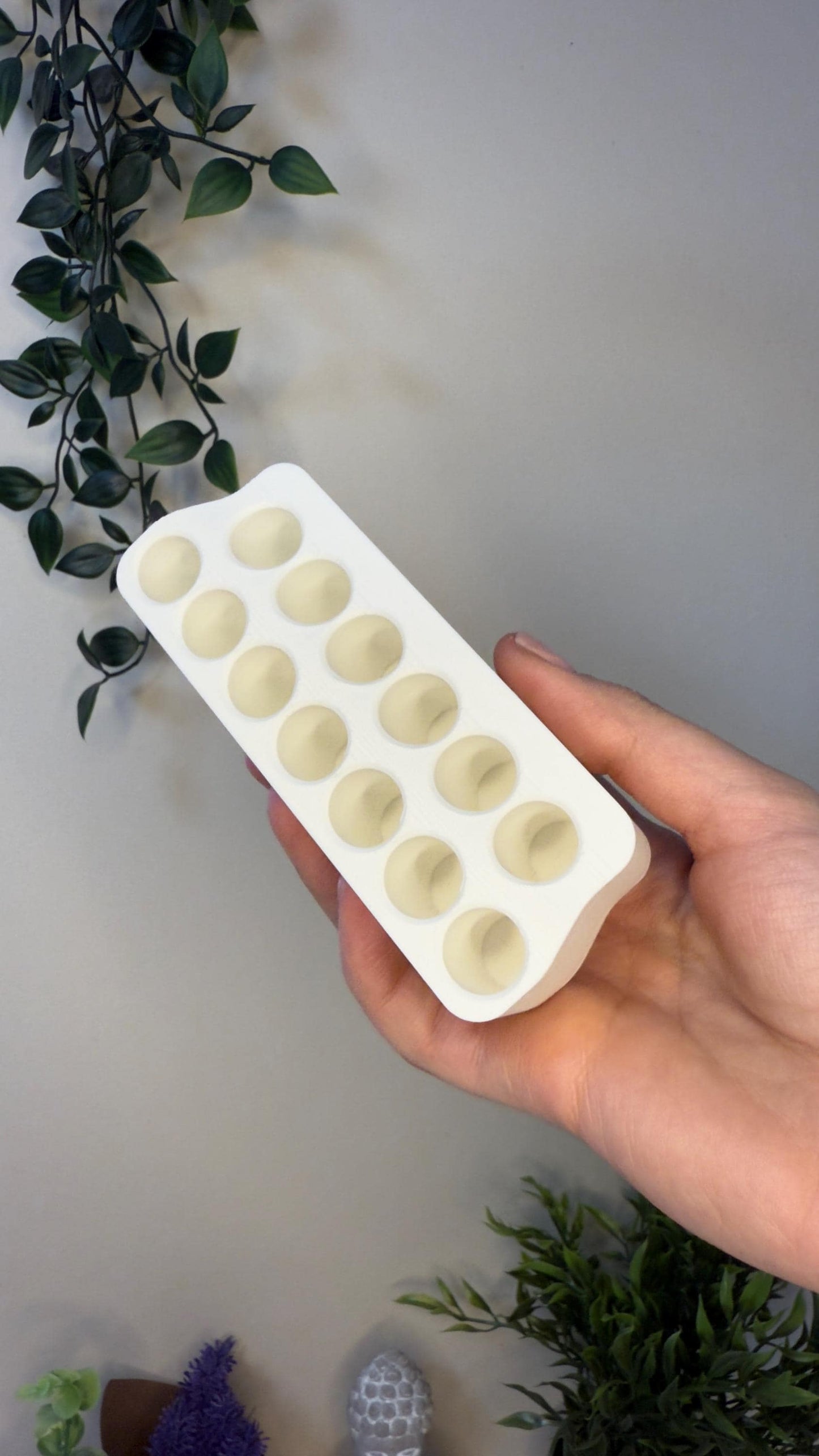 Perfume Sample Holder | 3D Printed Fragrance Vial Organizer | Compact Display Stand