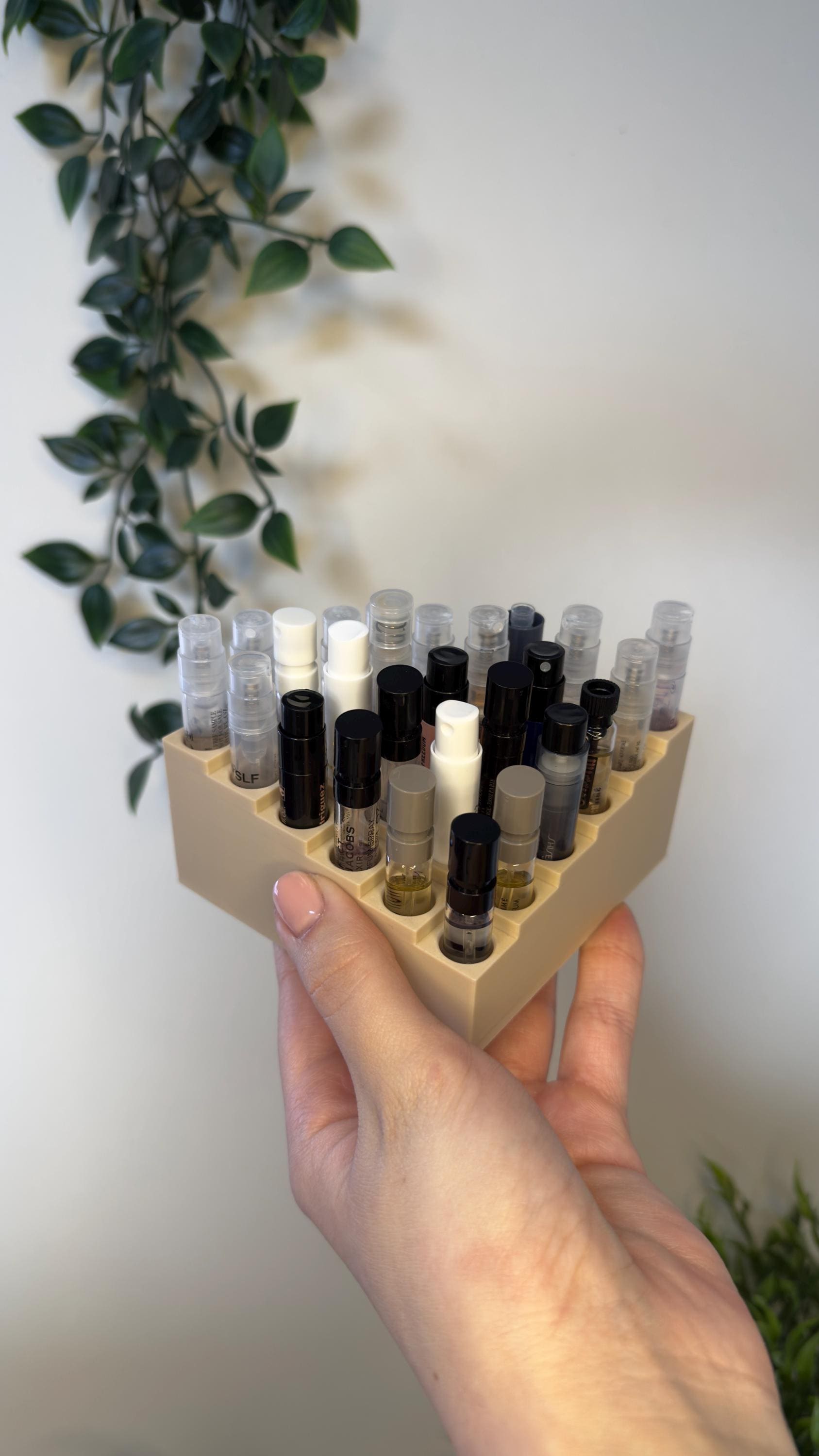 Perfume Sample Holder - 36 Slots