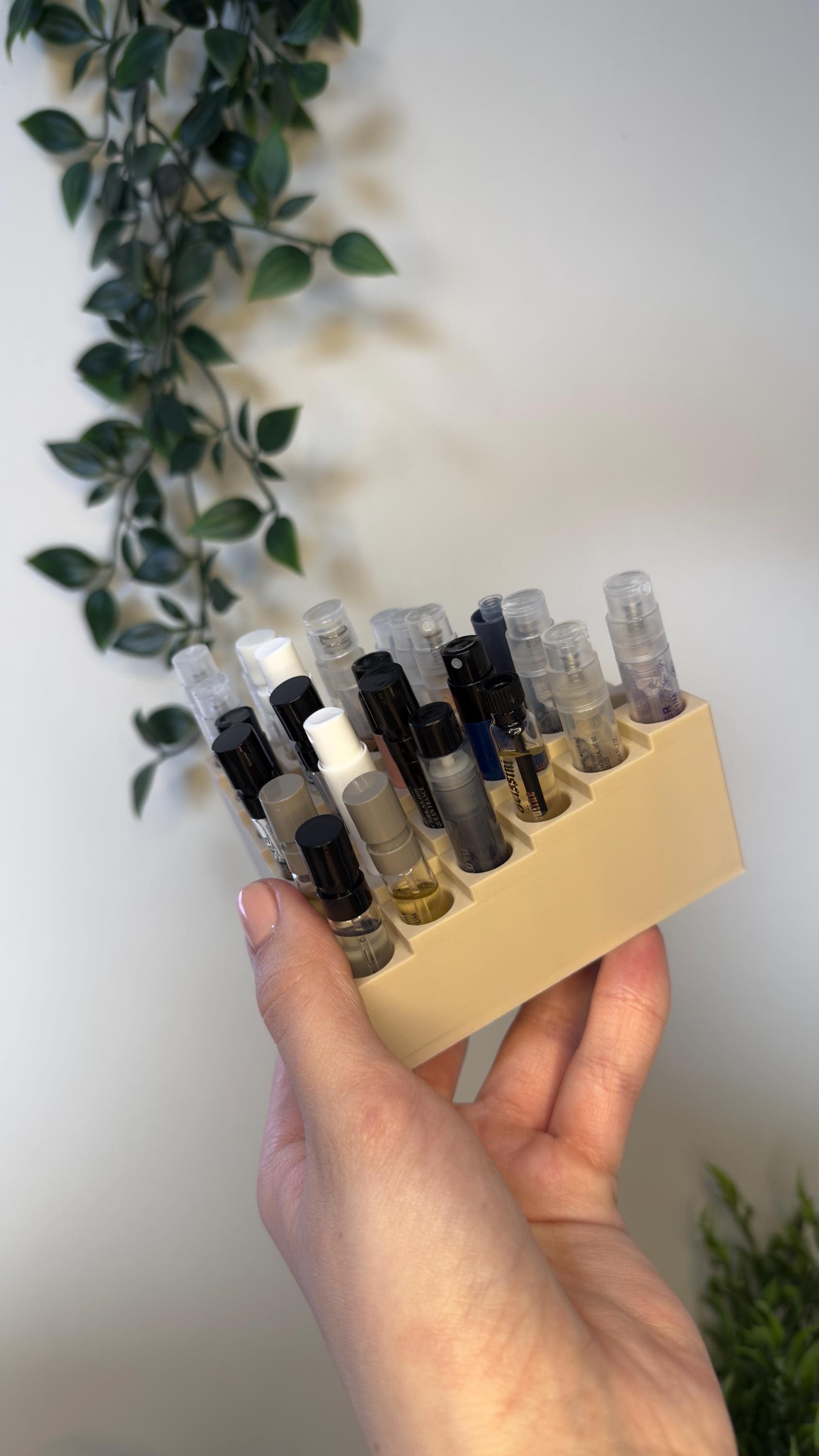 Perfume Sample Holder - 36 Slots